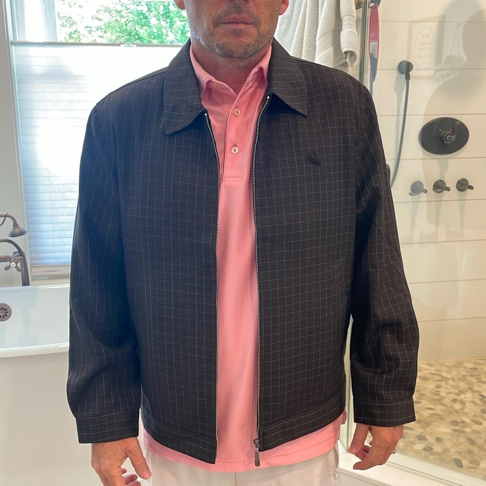 Ultra rare XIFANYA men’s jacket. Fits like a medium